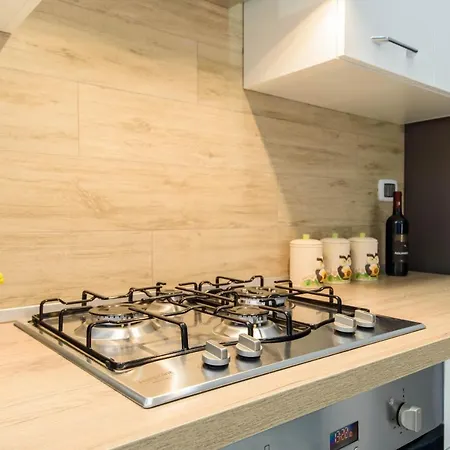 לינה וארוחת בוקר Symphony House סורנטו