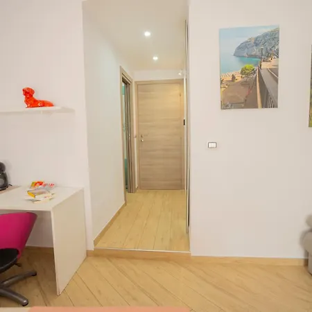 Symphony House סורנטו