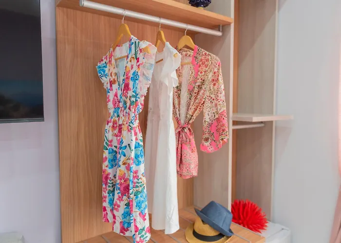 Symphony House Bed & Breakfast 4*