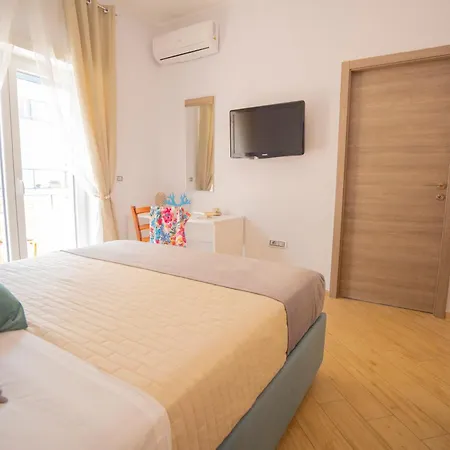 فندق مبيت وإفطار Symphony House