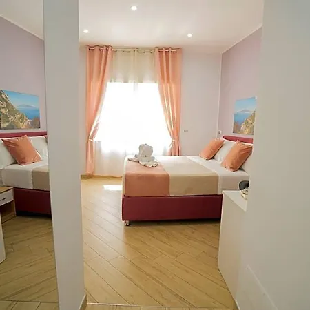 Symphony House 4*