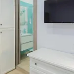 Symphony House Bed & Breakfast 4*