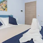 Bed & Breakfast Symphony House