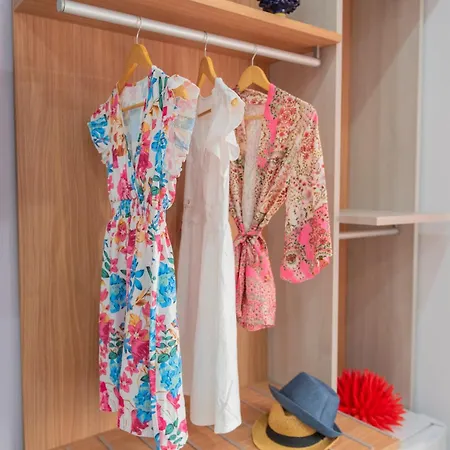 Symphony House ベッド・アンド・ブレックファスト 4*