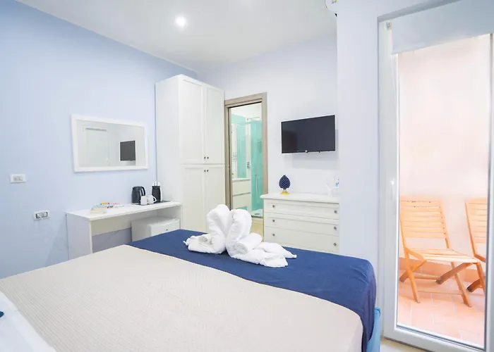 Symphony House Bed and breakfast 4*